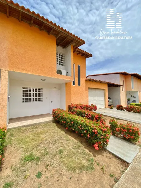 En Venta Town House De 167 M², En El Conjunto Residencial Tierra Del Sol