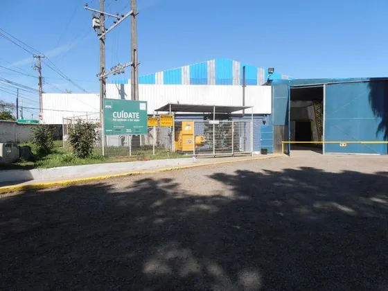 Amplia Propiedad Industrial En Peñaflor