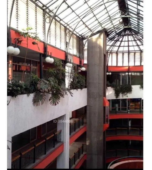 Local Comercial Las Condes A Pasos Metro Manquehue/apumanque