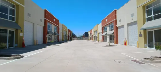 Arriendo Locales Y Bodegas Con Oficinas Quilicura