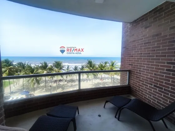 En Venta Amplio Apartamento En El Conjuto Villazul, Tucacas. 
