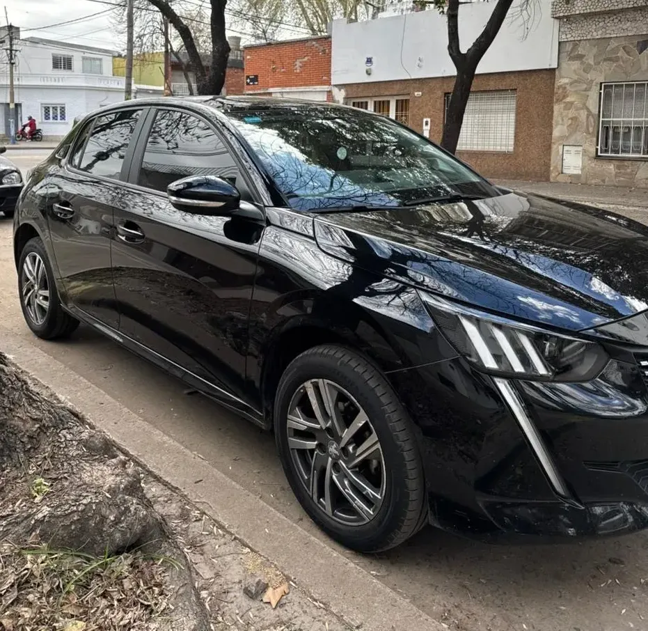 Peugeot 208 1.6 Feline Tiptronic