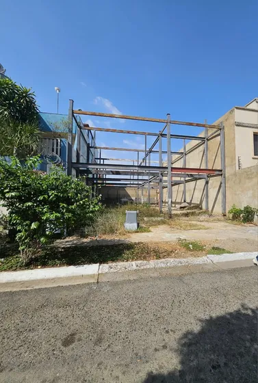 Se Vende Parcela De 200 M2 Con Estructura , El Ingenio Nva Barcelona Anzoátegui