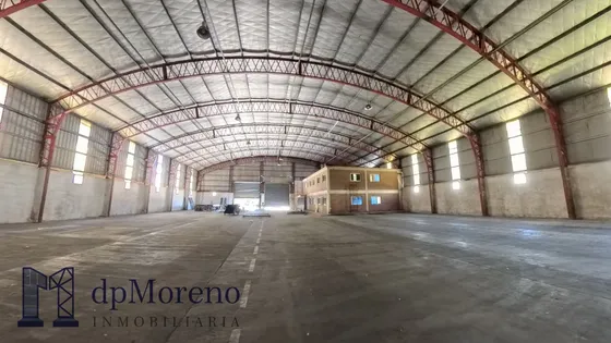 Galpón De 2400 M2 En Pacheco Dentro De Predio Con Seguridad