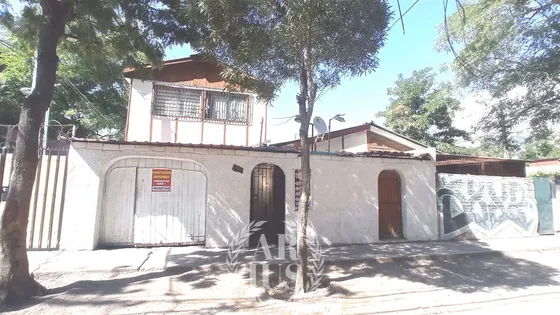 Casa En Venta De 3 Dorm 1 Baño En Estación Central