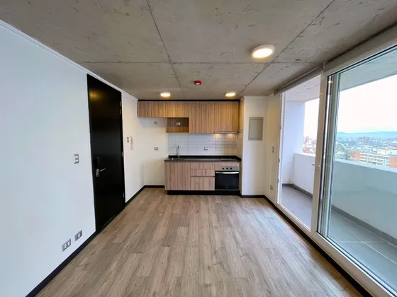 Arriendo De Departamento En Providencia. 1 Dormitorio, 1b.