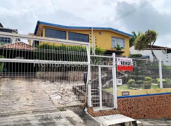 Lisbeth Delgado Vende Hermosa Casa En Colinas De Santa Rosa Este De Barquisimeto Cod. 25-24512