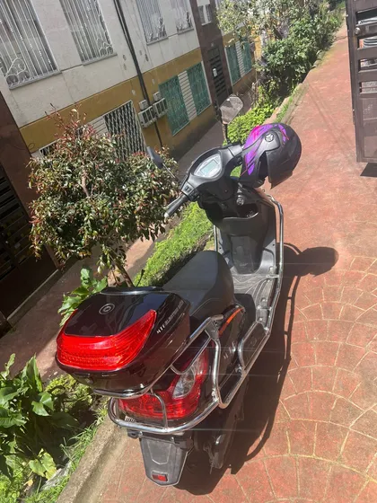 Hermosa Moto Eléctrica