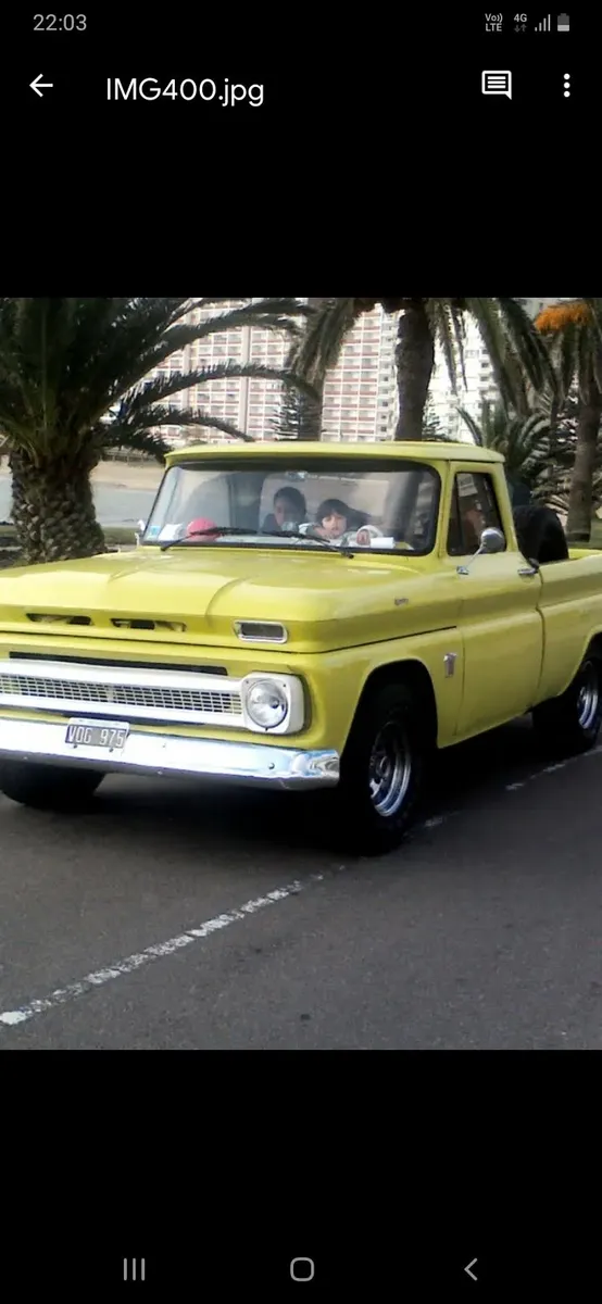 Chevrolet Silverado 4.1 Pick-up 4 Vel
