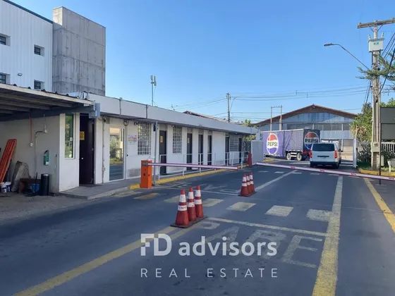 Arriendo De Bodegas En Centro Logístico 1404m2 - San Bernard