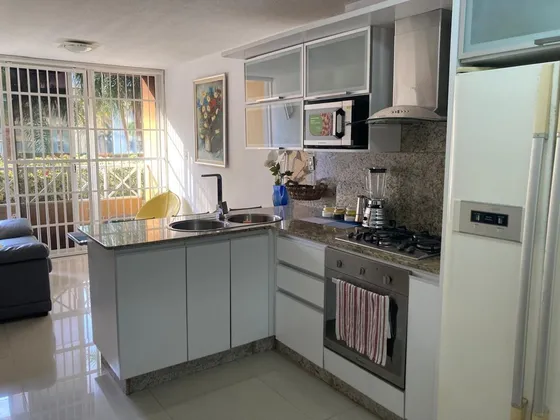 Re/max Abba Ofrece En Alquiler En Conjunto Residencial Thai
