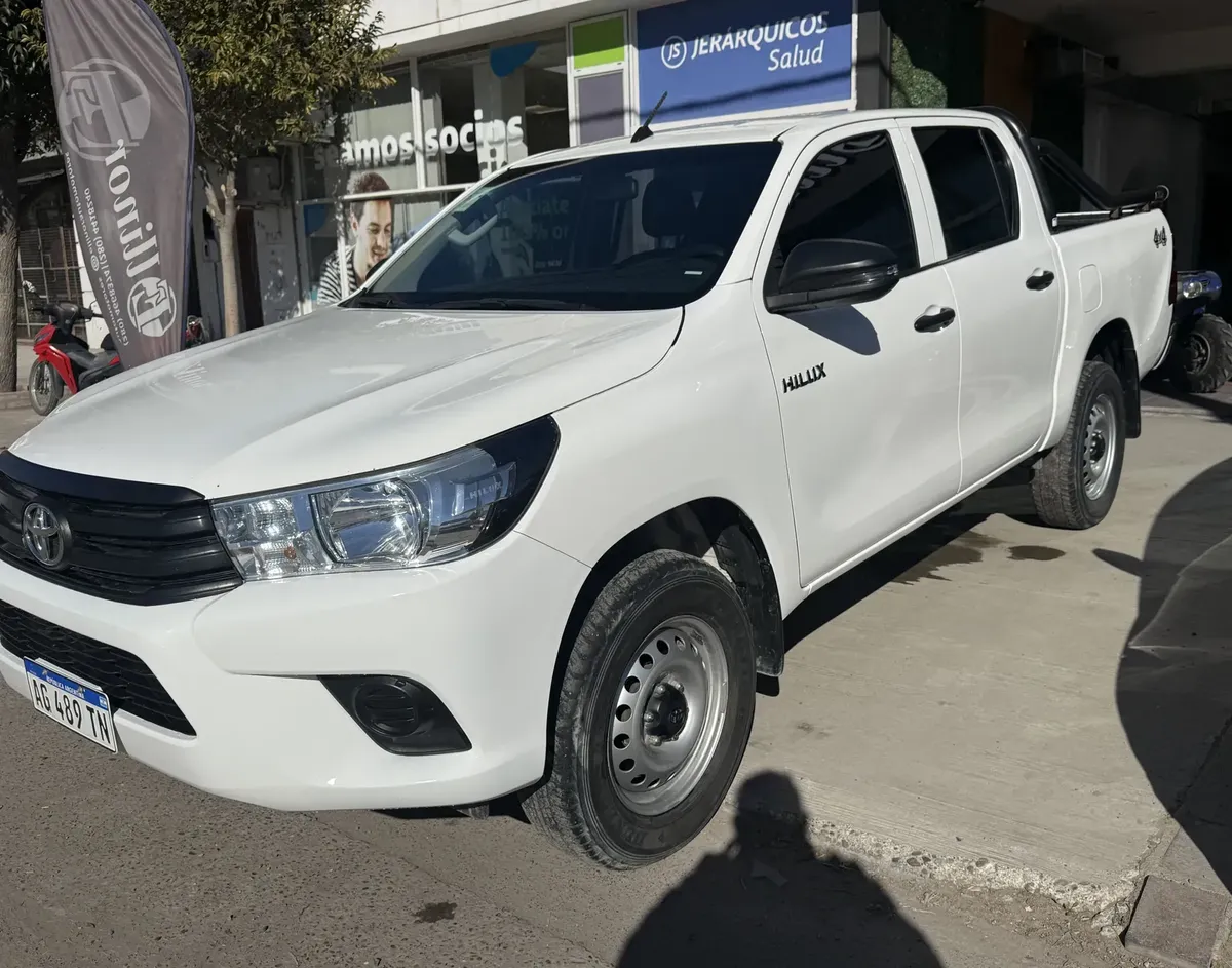 Toyota Hilux Pick-Up 2.4 Cd Dx 150cv 4x4