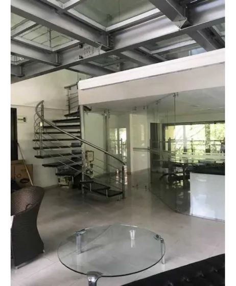 Venta De Local-oficinas En El Poblado, Excelente Ubicación!