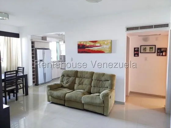 Fredxia Castillo Vende Espectacular Apartamento Moderno Completamente Amoblado Cercano A La Avenida Ribereña De Cabudare # 25-23210