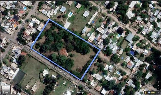 Lote De 9497 M2 Terreno Con Casa En Venta Bosques