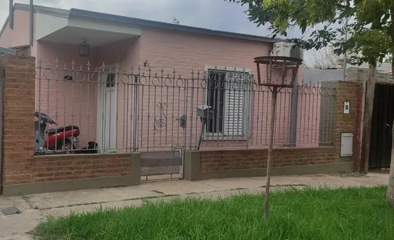 Ideal Casa  En Esperanza