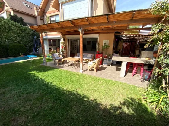 Se Vende Linda Casa Sector San Carlos De Apoquindo