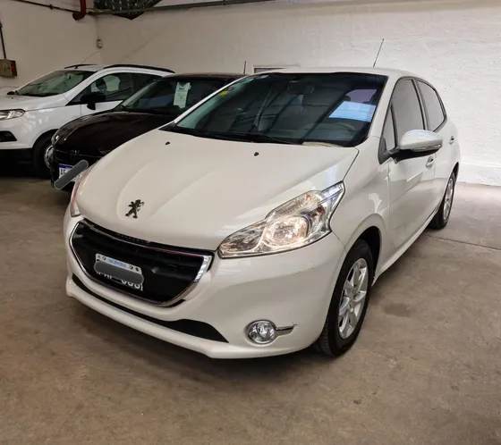 Peugeot 208 1.5 Allure Touchscreen
