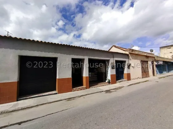 Local En Venta En Pleno Centro De La Victoria Aragua 23-33045 Irrr