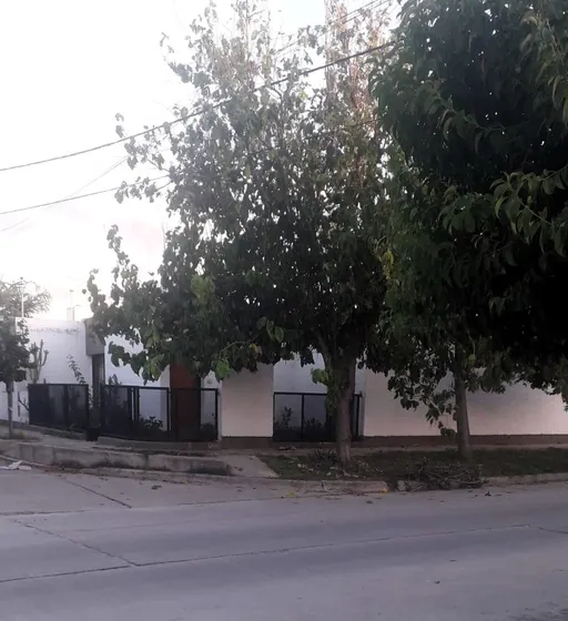Casa De 4 Dormitorios En Villa Dolores