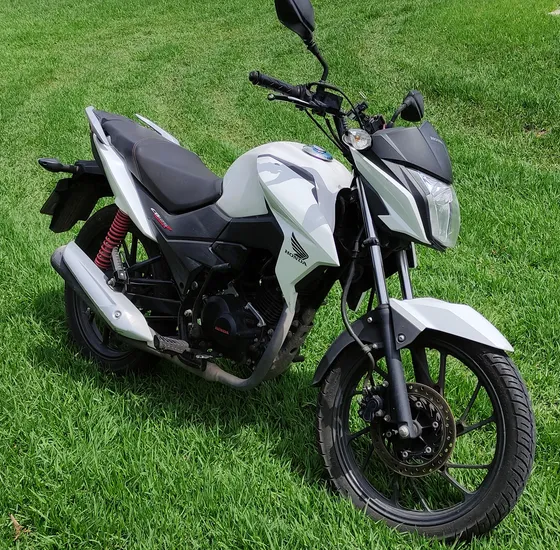 Honda Twister 125 Cb Blanca
