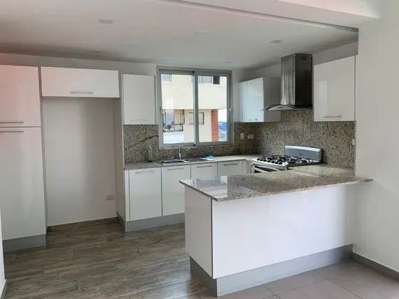 Apartamento Atras De Agora (serralles)