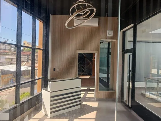 Local Comercial En Alquiler