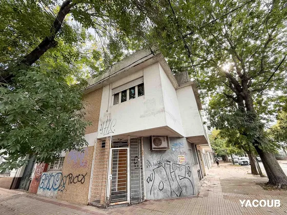 Dúplex En Venta - 2 Dormitorios 1 Baño - Cochera - 98mts2 - La Plata  