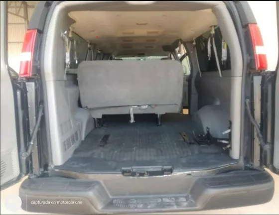 Chevrolet Express 6.0ls C 15 Pas At