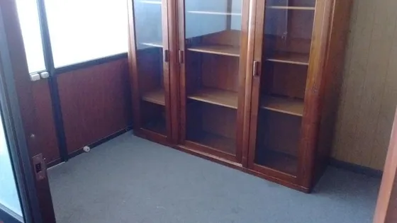 Oficina En Galeria Comercial Con Ascensor. Laprida 165. Lomas De Zamora Oeste
