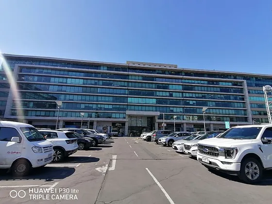 Oficina Arriendo Av La  Dehesa/ Portal La Dehesa 