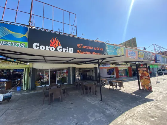 En Venta De 2 Locales Mas Fondo De Comercio En El C.c Save, La Isabelica