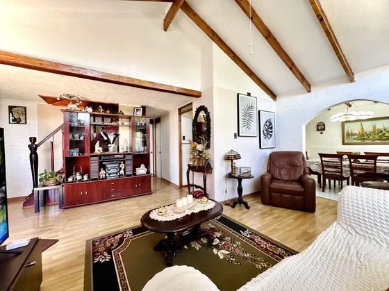  Hermosa Casa Con Vigas A La Vista En Maipú, Regularizada!! 