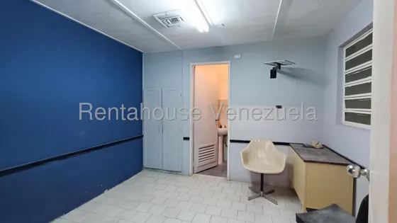 Maria Elena Latouche Trae Para Ti Casa . Ideal Para Consultorios Medicos. Excelente Zona. Mels 25-19012
