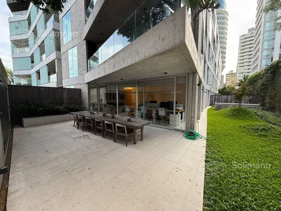 Oficina En  Olivos / Río. Solís Al 1600