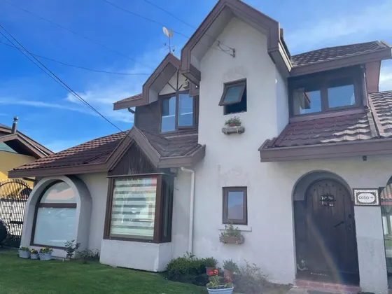 Venta Hermosa Y Amplia Casa, H. Familiares, San Pedro Dp