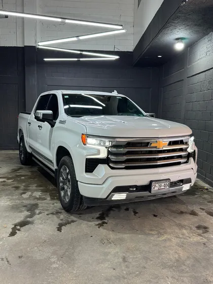 Chevrolet Cheyenne 6.2 2500 Doble Cab High Country 4x4 At