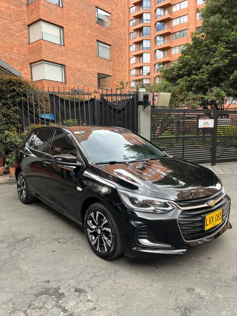 Chevrolet Onix 1.0t Premier Hatch At
