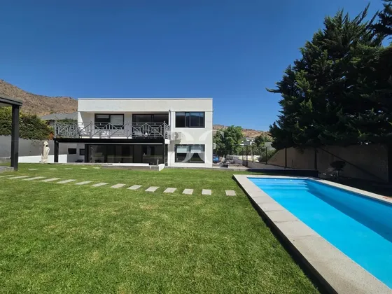 Casa En Venta De 4 Dorm. En Chicureo La Reserva Colina