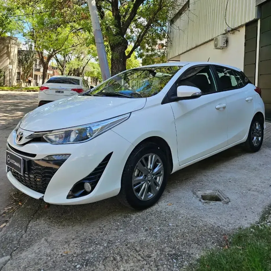 Toyota Yaris 1.5 107cv Xls Cvt