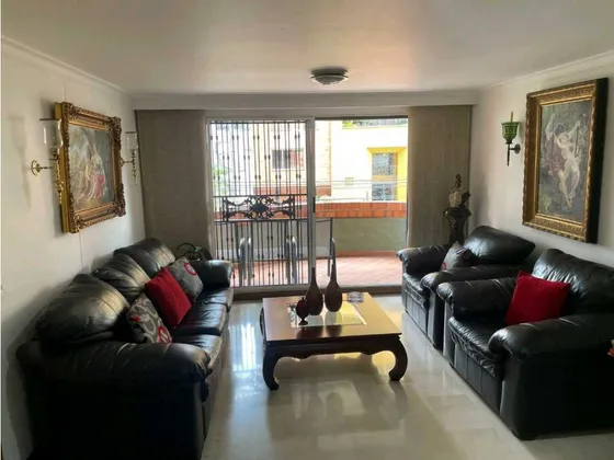 Venta De Apartamento En Laureles Sector Santa Teresita, Medellín
