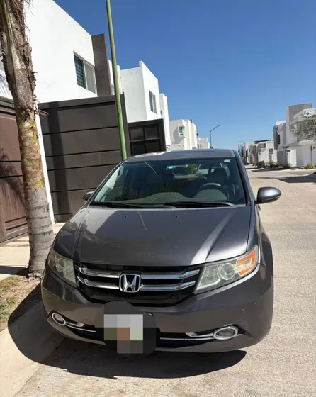 Honda Odyssey 3.5 Touring V6/ At