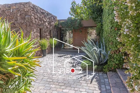 Espectacular Casa. Se Recibe Propiedad En Parte Pago