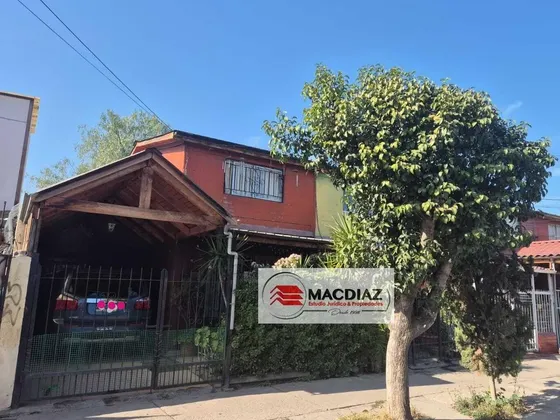 Casa Ampliada En Calle Siglo Xx Con Estacionamiento, Maipu