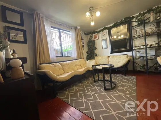 Casa En Venta De 3 Dorm. En Puente Alto