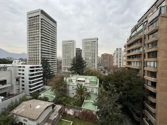 Departamento En Arriendo De 4 Dorm. En Las Condes