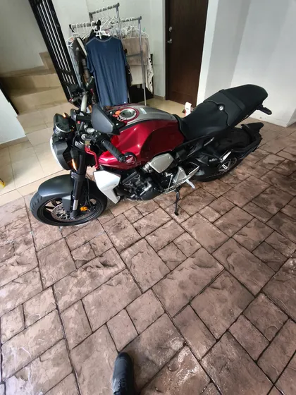 Honda Cb1000r 2020 Roja