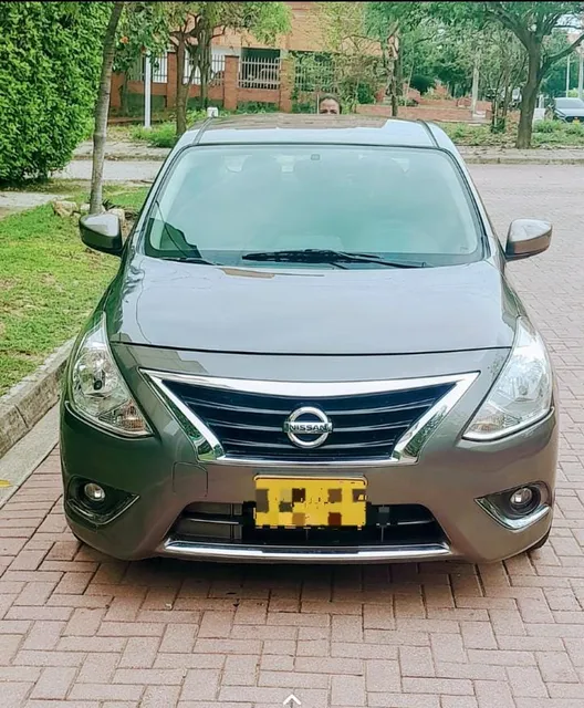 Nissan Versa 1.6 Advance