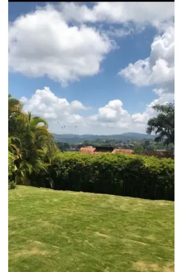 Se Vende Casa 650m2 4h+2s/4.5b+2s/10p La Lagunita