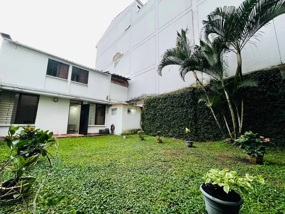 Se Vende Hermosa Casa Bifamiliar Al Sur De Cali Barrio La Cascada